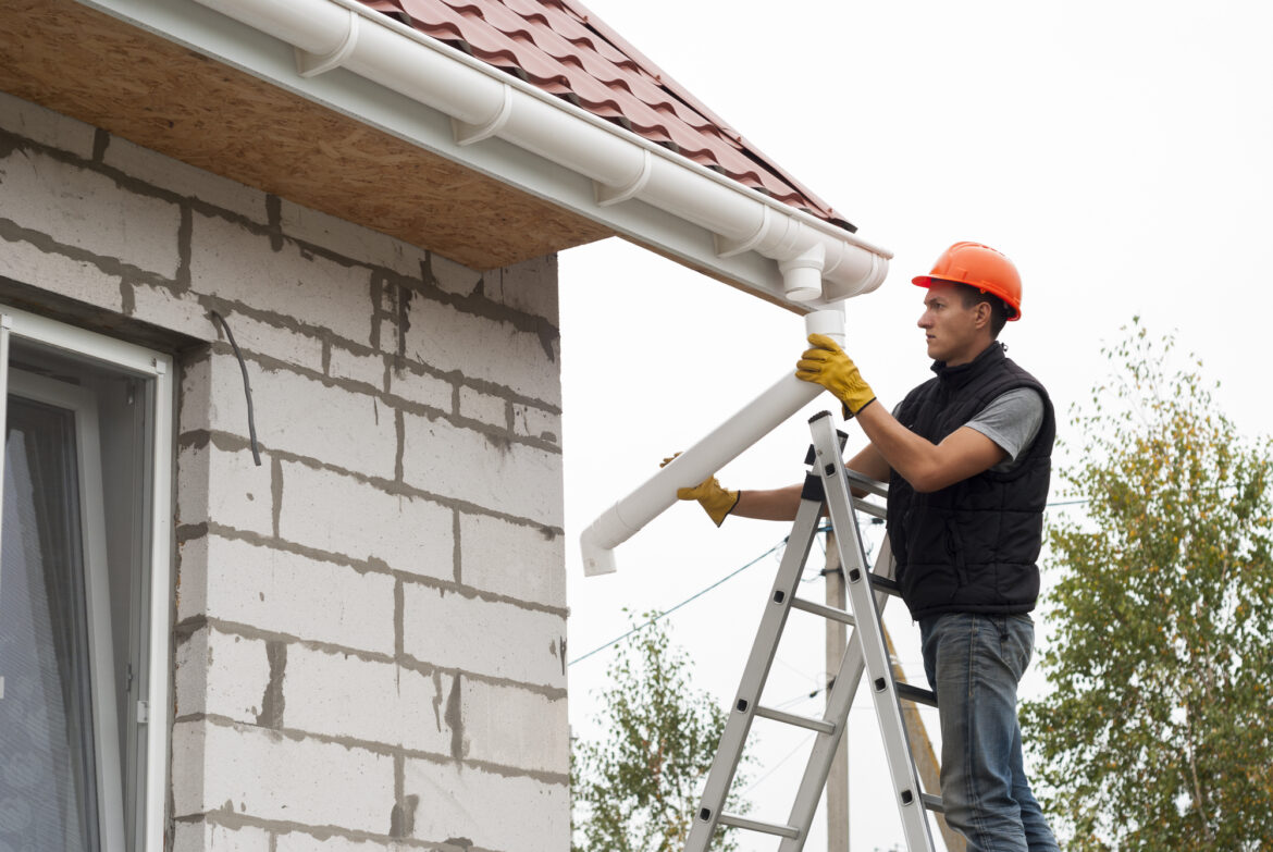 Signs that Indicate you Need Gutter Replacement