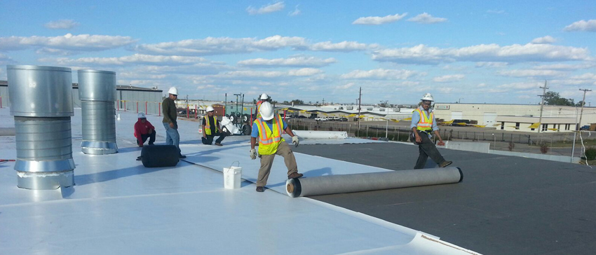 What Does a Commercial Roofer Do?